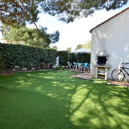 Maison Avec Piscine Commune - La Palmyre, 6 Pers - Fr-1-705-42 Les Mathes